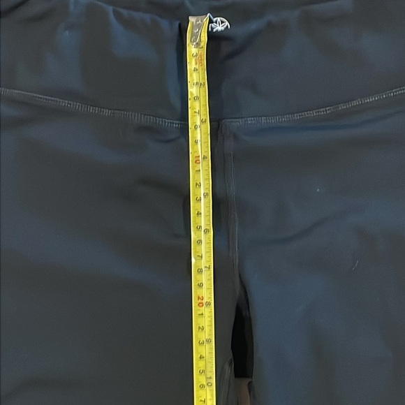 Gaiam Women’s Leggings Medium Pink & Purple Yoga Workout Athleisure - Picture 11 of 13